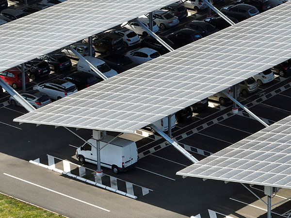 Ombrière photovoltaïque parking